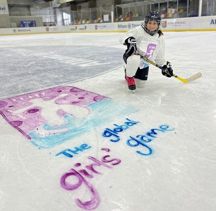 IIHF Global Girls’ Game se joacă în șapte patinoare din România